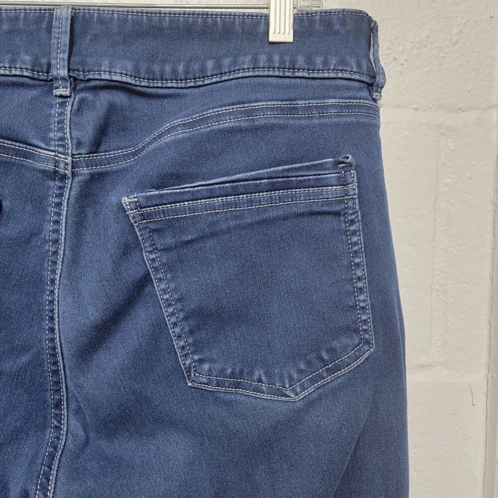 Lee Riders Midrise Skinny Jeans, Set of 2 pairs in size 18M - Picture 13 of 16